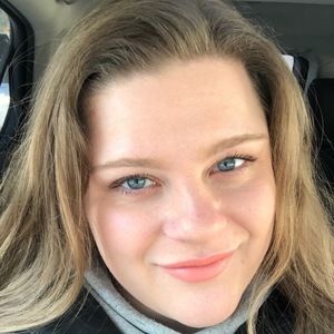 Meet your Posher, Liz